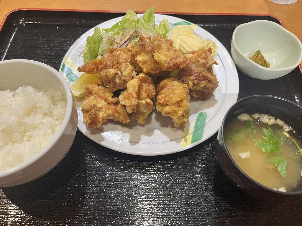 太陽の湯おこのみ食堂唐揚げ定食